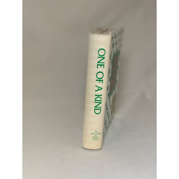 One Of A Kind Cookbook Junior League Of Mobile Southern Living Hall Of Fame Vint - Picture 8 of 10